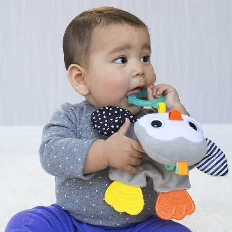 Μαλακός πιγκουΐνος με μασητικά Infantino® Cuddly Teether™