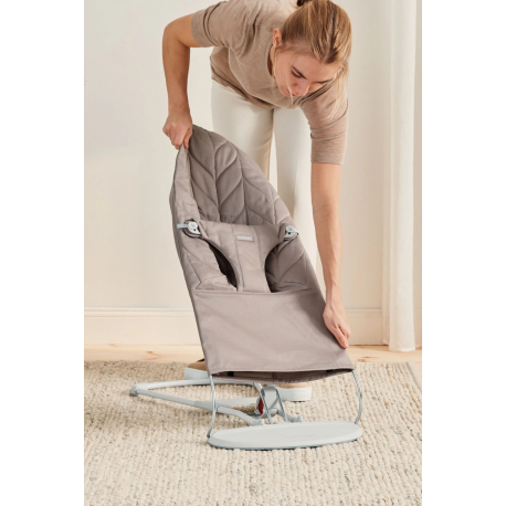 Ριλάξ Babybjorn Bliss Woven Petal Quilt Sand Grey