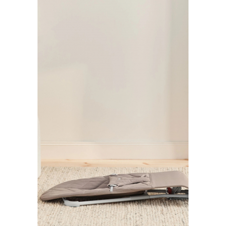 Ριλάξ Babybjorn Bliss Woven Petal Quilt Sand Grey