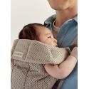 Μάρσιπος Babybjorn Mini 3D Mesh Grey beige
